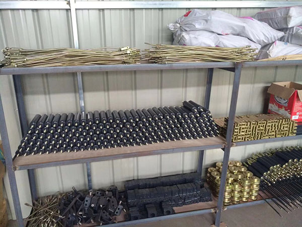 彈簧箱操縱散件